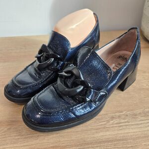 Hispanitas Charlize Blue‎ Patent Leather Loafers 37/6-6.5 Chain Detail 2" Heel